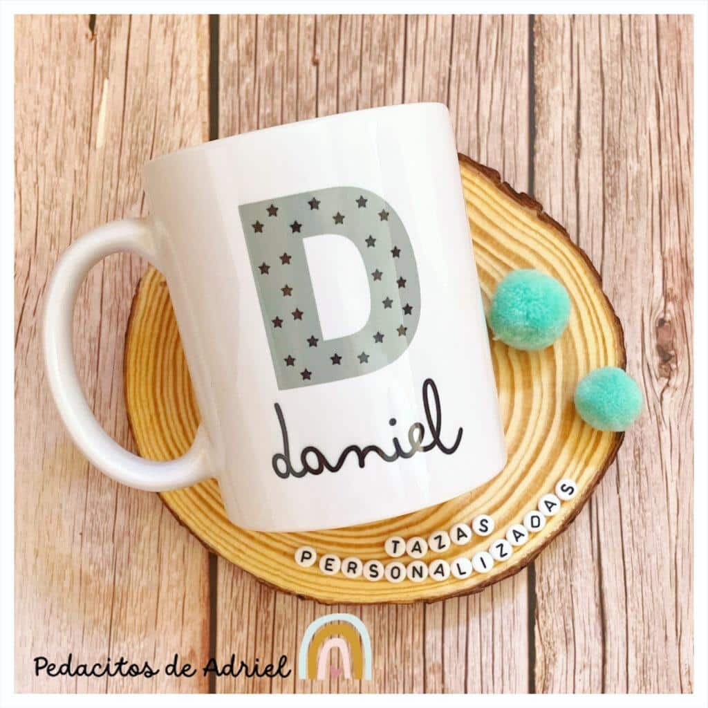 Taza Personalizada Con Nombre Pedacitos De Adriel